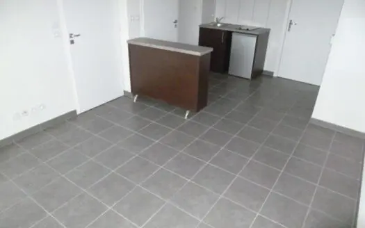 Appartement À louer 2 pièces 37 m²