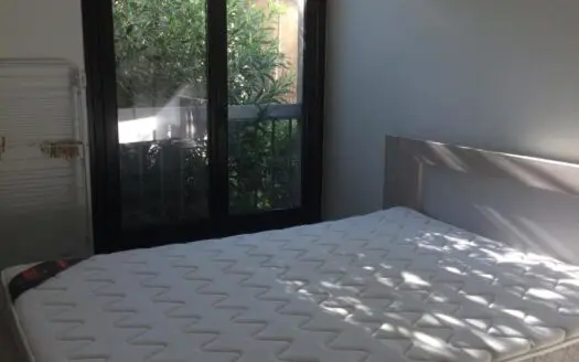 Appartement À louer 2 pièces 45 m²