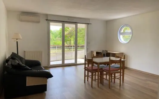 Appartement À louer 3 pièces 74 m²