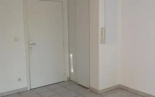 Appartement À louer 2 pièces 34 m²