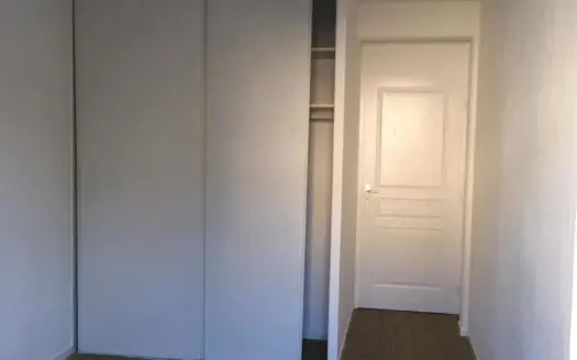 Appartement À louer 2 pièces 48 m²