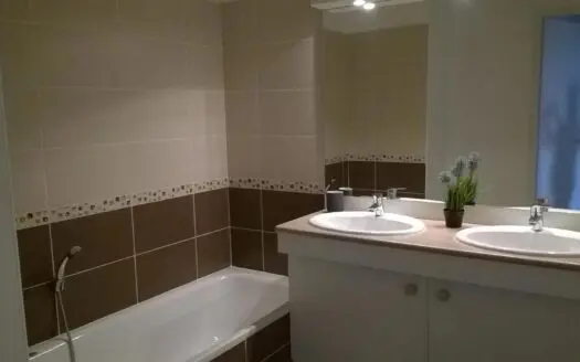 Appartement À louer 3 pièces 58 m²
