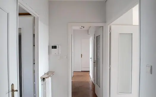 Appartement À louer 3 pièces 91 m²