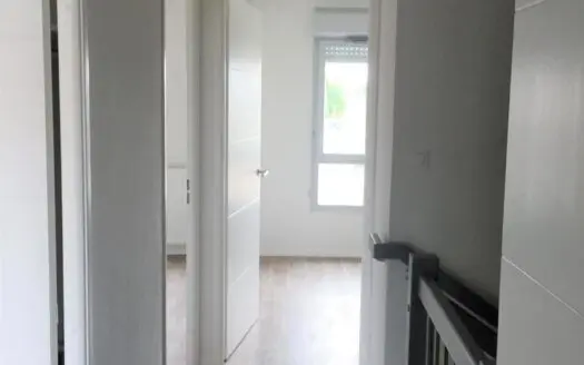 Maison À louer 4 pièces 81 m²