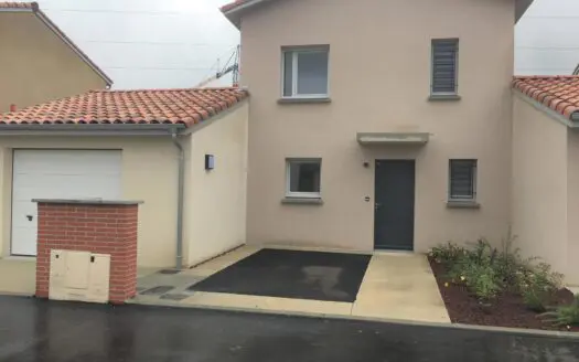 Maison À louer 4 pièces 81 m²