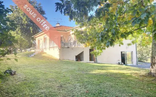 Maison À vendre 4 pièces 180 m²