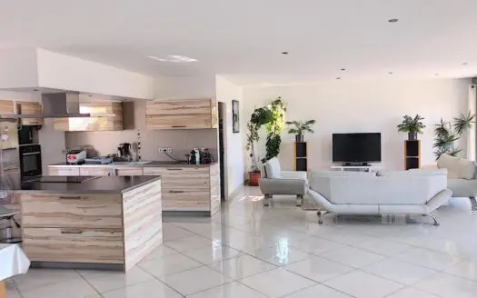 Maison À vendre 5 pièces 183 m²