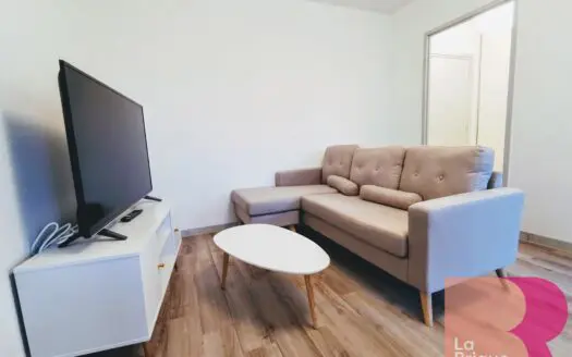 Appartement À louer  2 pièces 38 m²