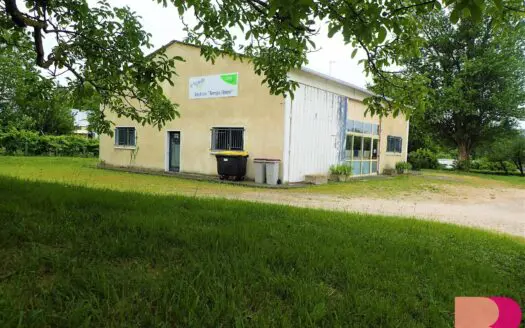Bureau À louer 200 m²