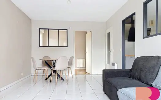 Appartement À louer 4 pièces 72 m²