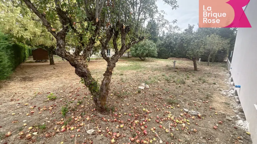 Terrain 631 m² · à Launaguet · 200 000 €