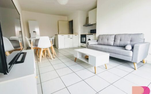 Appartement À louer  2 pièces 35 m²